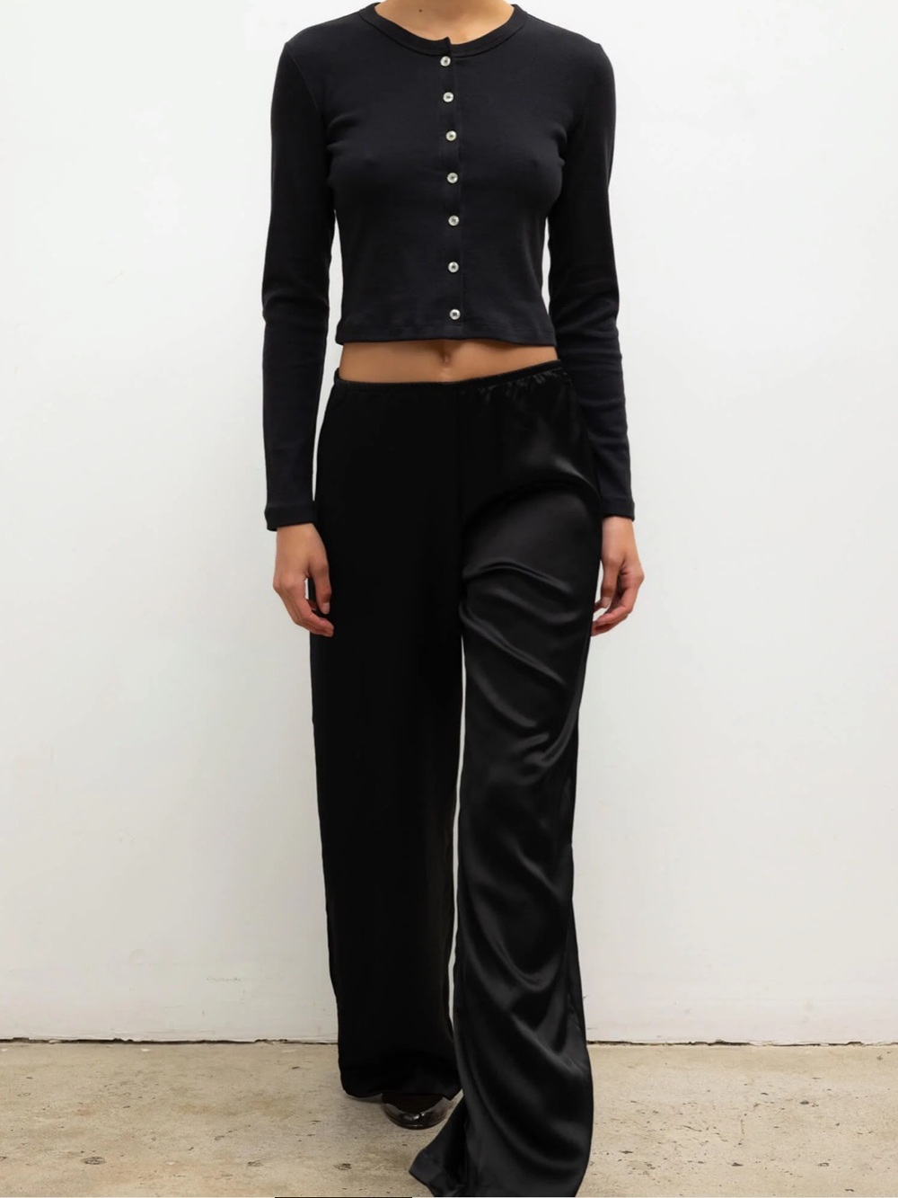 LESET Black Long-Sleeve Cropped Button Top